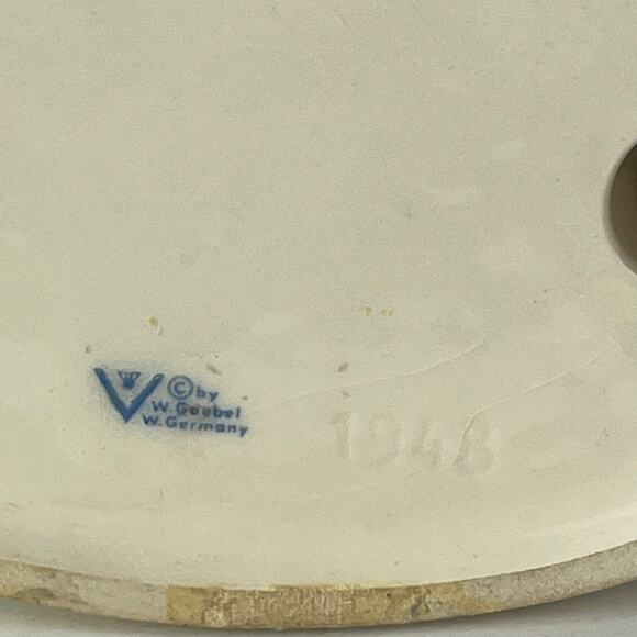 Goebel Hummel Barnyard Hero Figurine Little Boy Geese POOR #195 True Vtg Germany - Picture 7 of 14